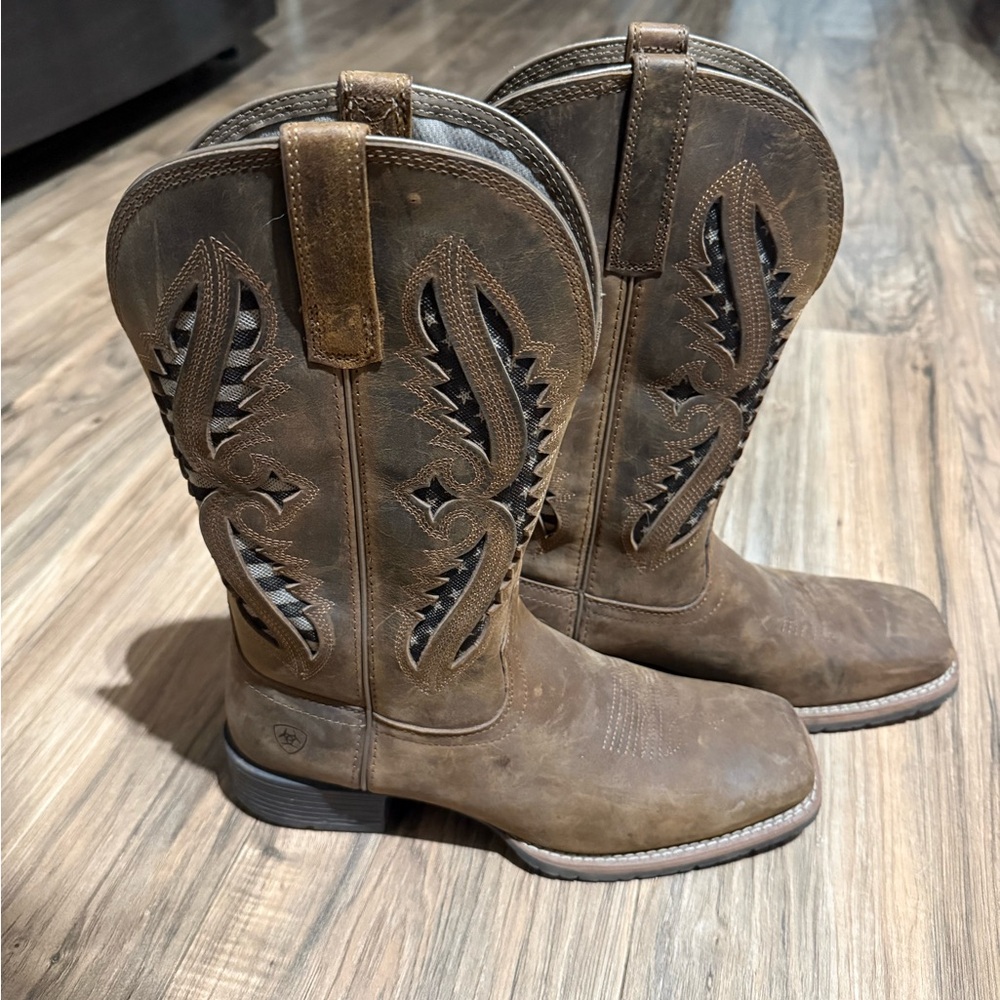 Ariat Distressed Brown Western Heeled Boots